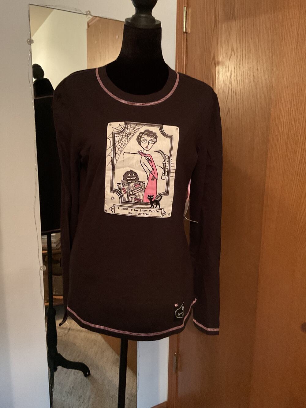 Koi Tokidoki Halloween Cat Witch Graphic Tee Long Sleeve Shirt NWT Size M